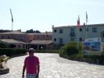 JP devant le "Cala Blu"